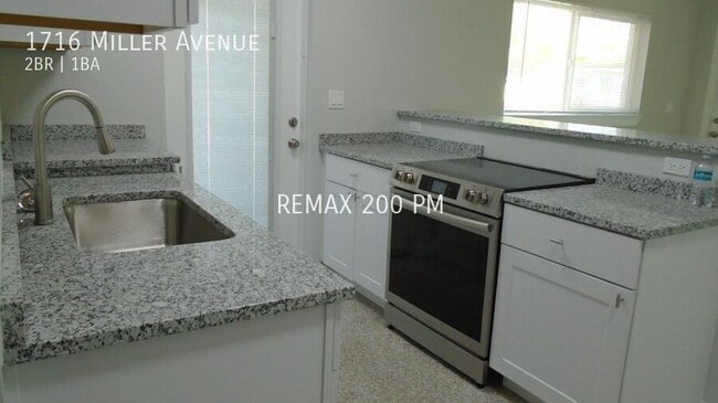 Foto del edificio - 1716 Miller Ave