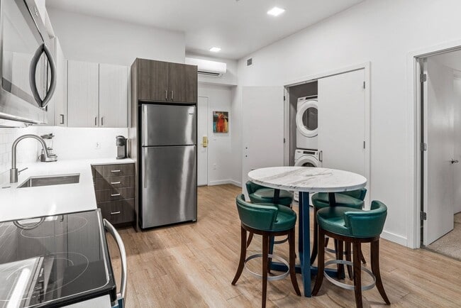 Interior Photo - Gordon Lofts