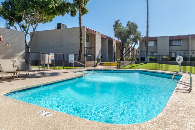 Building Photo - Red Mountain Springs