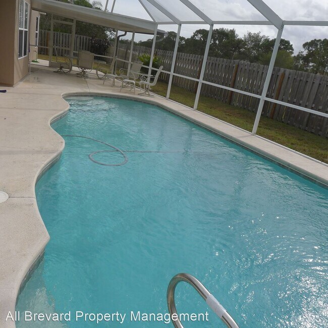 Foto del edificio - 3 br, 2 bath House - 916 Doria Way