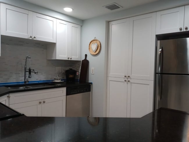 Foto del edificio - 4401 Crystal Lake Dr