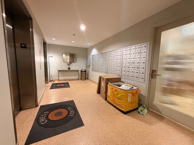 Foto del edificio - 320 E 21st St
