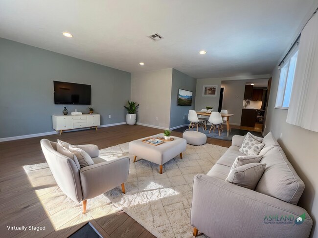 Foto del edificio - Centrally located One bedroom, One bath house | Available Now