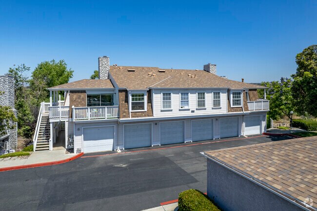 Building Photo - 5094 Via Manos