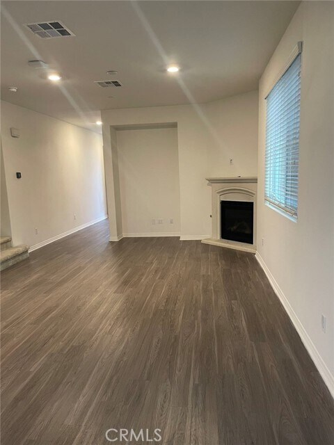 Foto del edificio - 3273 E Yosemite Dr