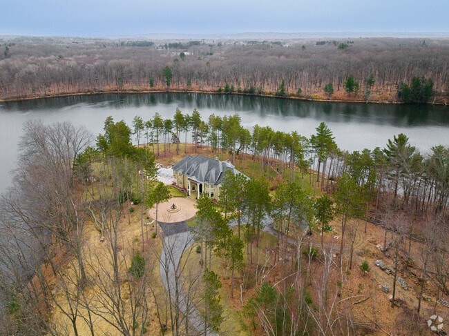 Private, multimillion dollar homes in Clifton Park have modern amenities and waterfront views.