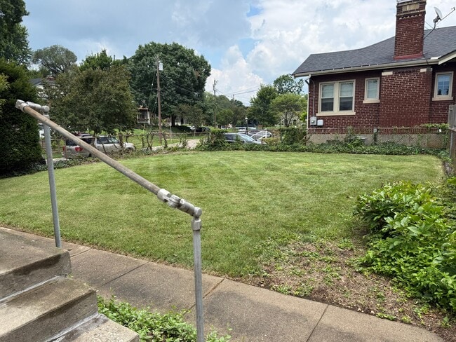 Building Photo - 3944 Marburg Ave