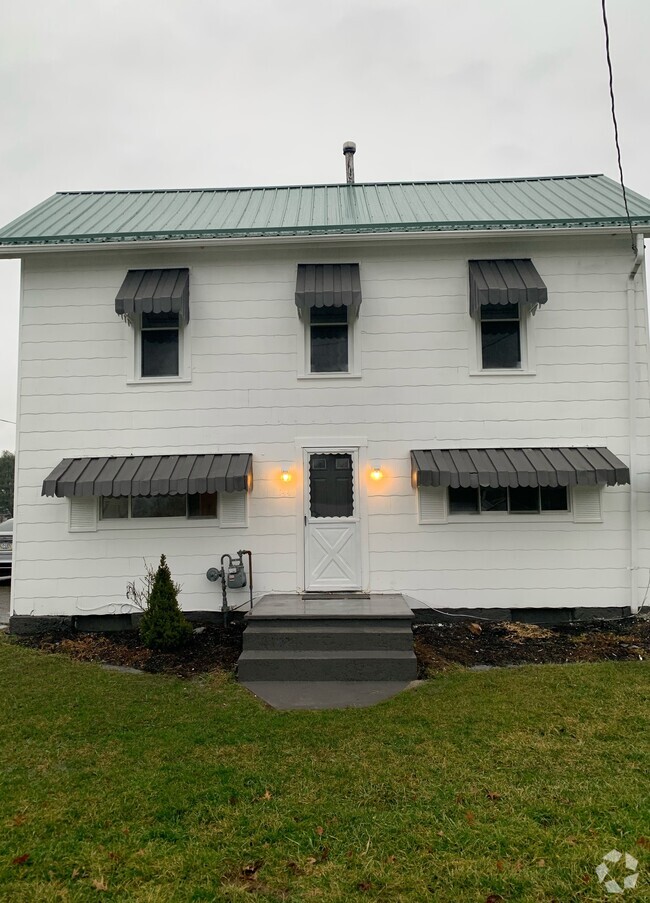 Building Photo - 144 Pine St