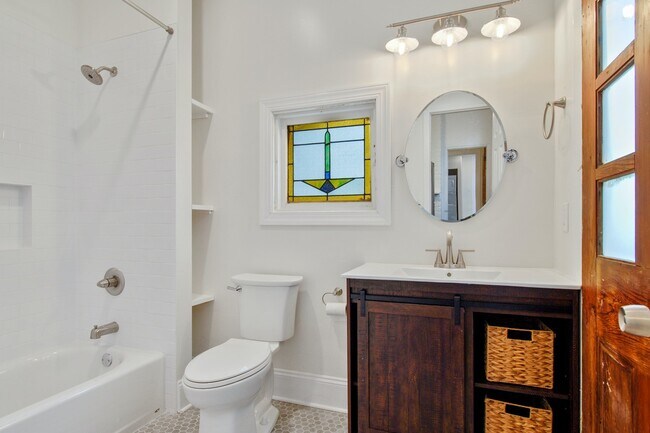 Building Photo - 1228 Saint Andrew Street, Unit A
