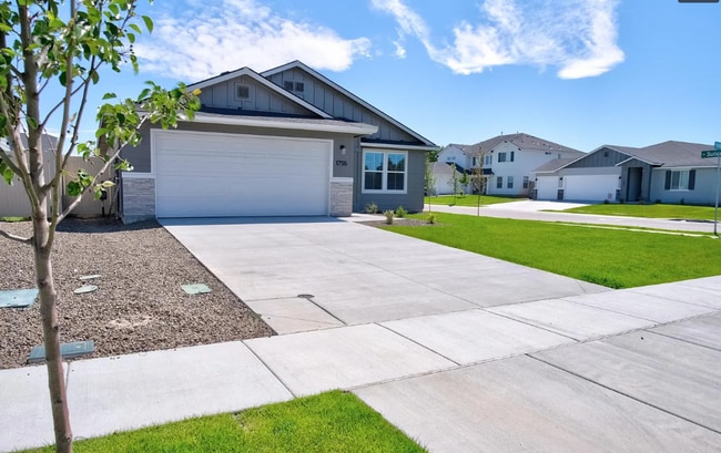 Building Photo - Beautifully Maintained Single-Family Home ...