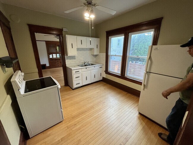 Foto del edificio - 1325 S 9th St