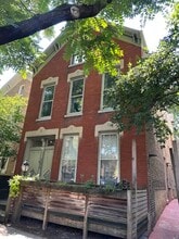 Building Photo - 1026 N Wolcott Ave
