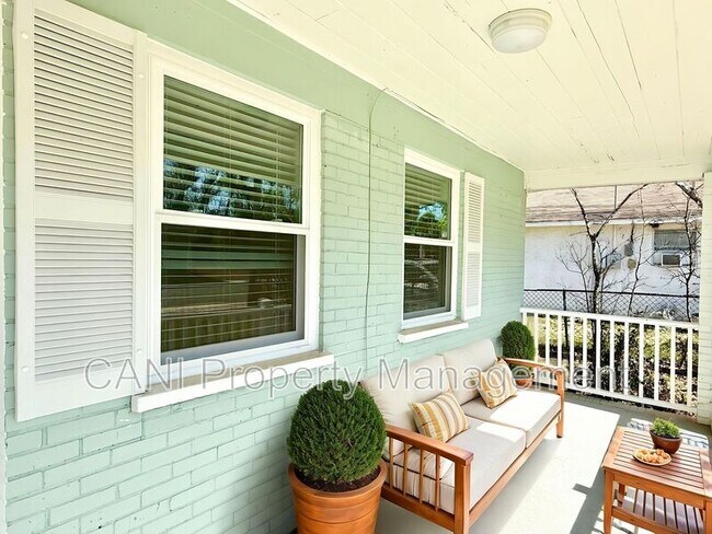 Foto del edificio - 748 Bethune St