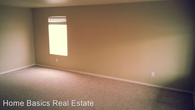 Foto del edificio - 3 br, 3 bath House - 573 S Olive Place