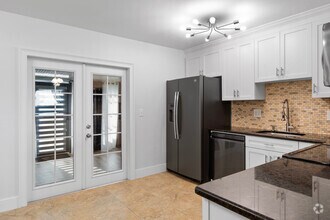 Building Photo - 11816 Cypress Hill Cir