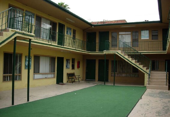 Building Photo - Berendo Apartments
