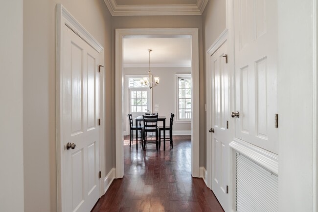 Building Photo - 254 Congress St