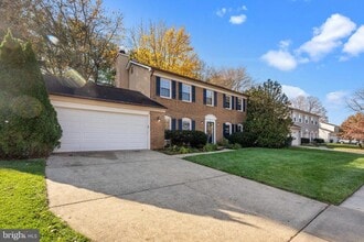 Building Photo - 2621 John Milton Dr