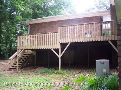 Building Photo - 5495 Davis Dr
