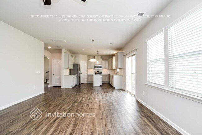 Foto del edificio - 16846 Cozy Cove Rd