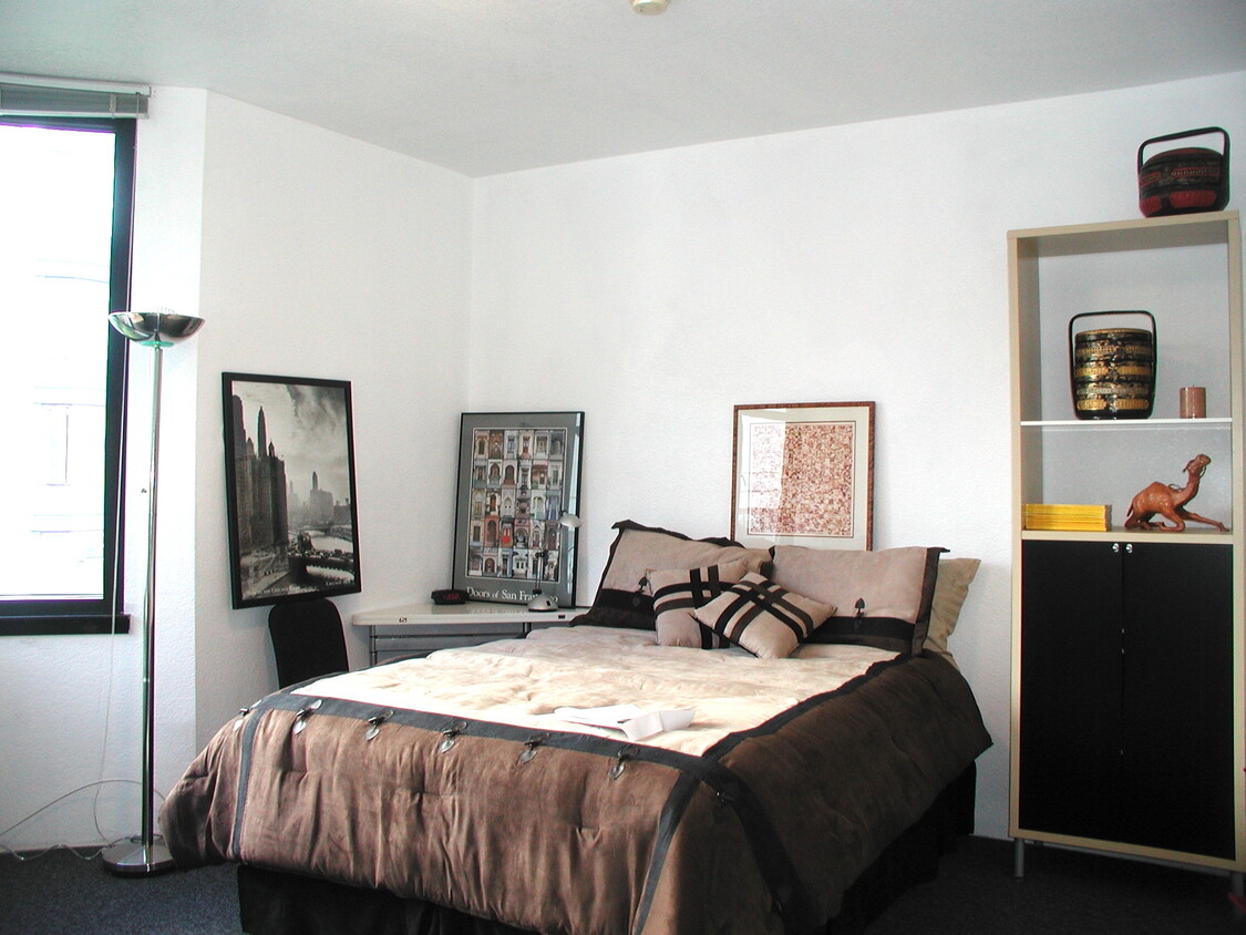 Primary Photo - 201 Harrison St