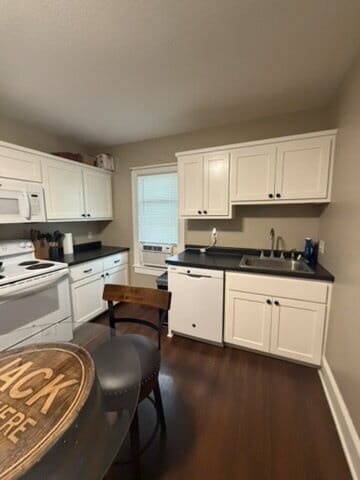 Building Photo - Beautifully Remodeled 2-Bedroom Upper Unit in Historic Durand