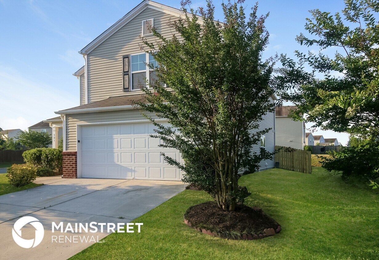 Foto principal - 301 Collington Dr