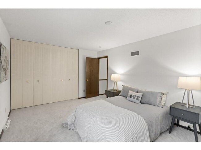 Foto del edificio - 2355 Dorland Pl