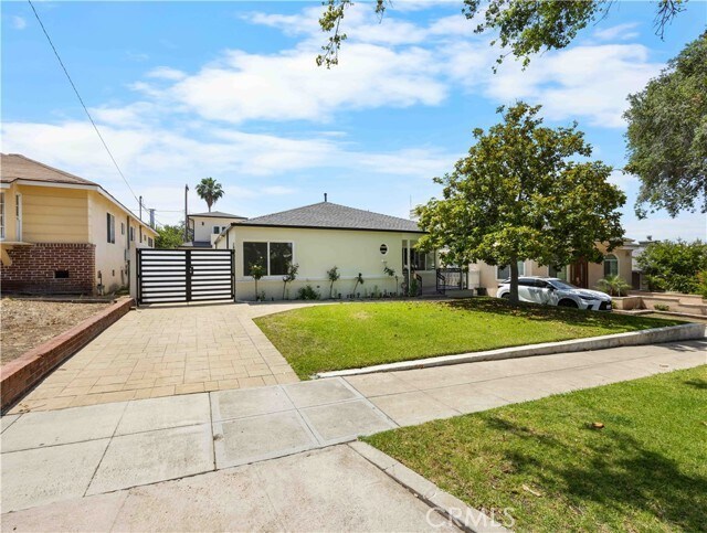 Foto principal - 826 E Olive Ave
