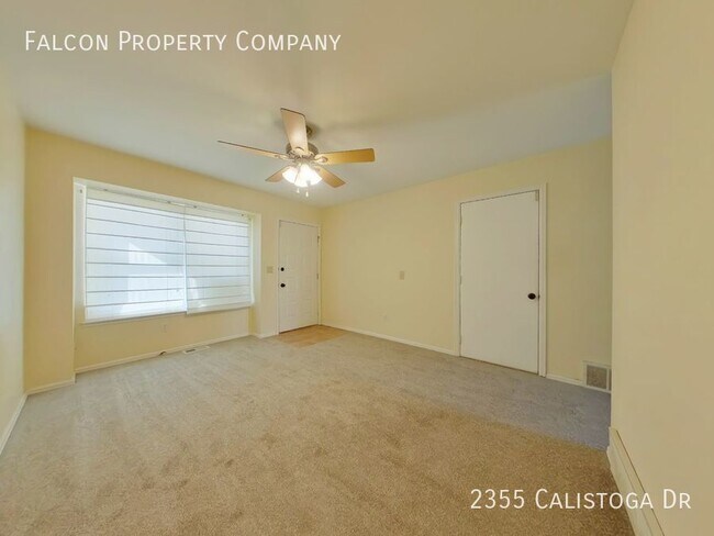 Building Photo - Inviting Home in Constitution Hills! - Lea...