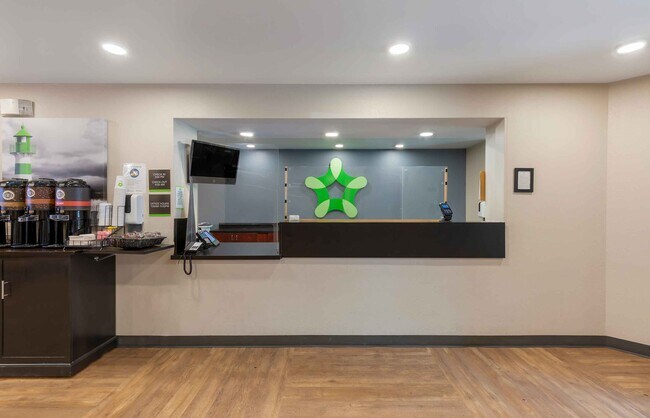 Building Photo - Furnished Studio-Washington, D.C. - Centre...