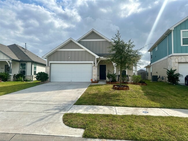 Building Photo - 17902 Sunny Savanna Dr