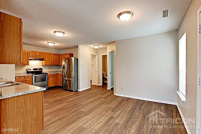 Foto del edificio - 1238 Rosemary Ct