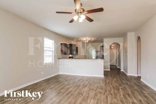 Foto del edificio - 5623 That Way