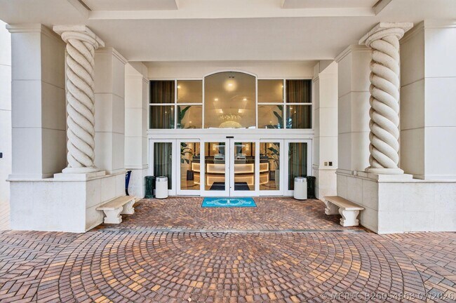 Foto del edificio - 3700 S Ocean Blvd