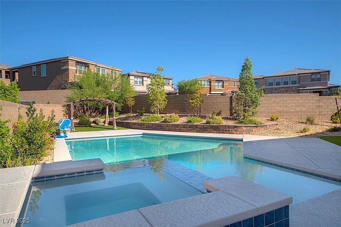 Foto principal - 829 Riverlawn Pl