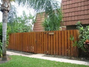 Building Photo - 3216 Spanish Wells Dr