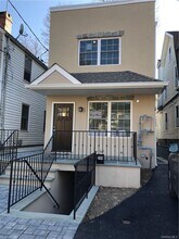Building Photo - 268 W 261st St
