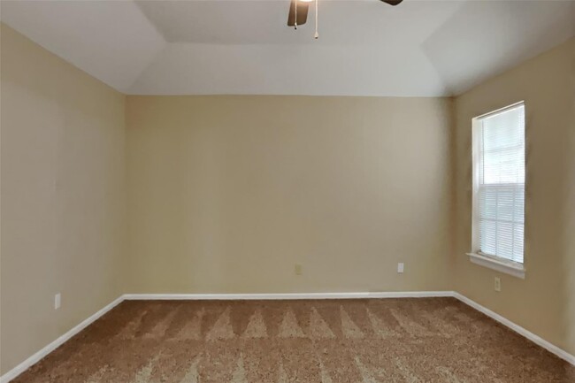 Foto del edificio - 15 Kearny Brook Pl