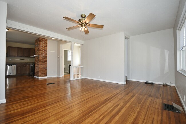 Foto del edificio - 1407 Clover St