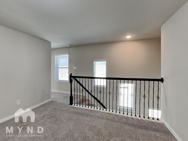 Foto del edificio - 1272 Alamo Dr