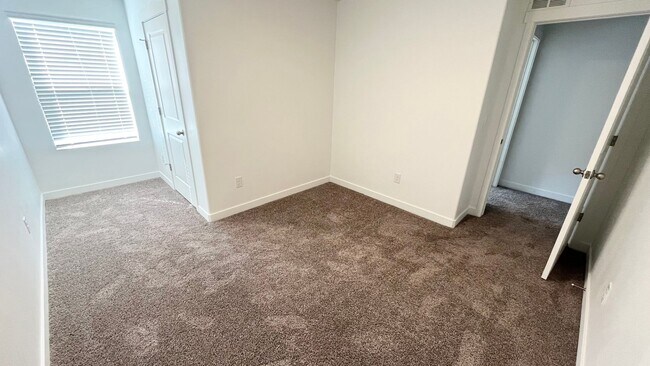 Foto del edificio - 3 Bedroom/2 Bathroom home in Saratoga Springs