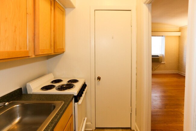 Foto del edificio - 541 W Arlington Pl