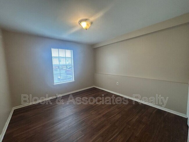Foto del edificio - 3824-C Country Club Road