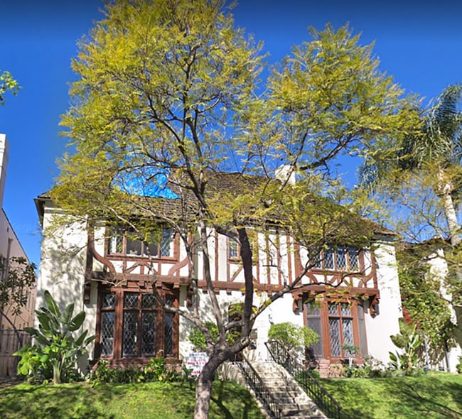 Building Photo - 425 N Sycamore Ave