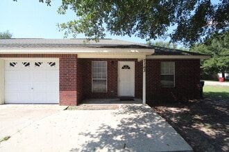 Building Photo - 7163 Pine Blossom Rd