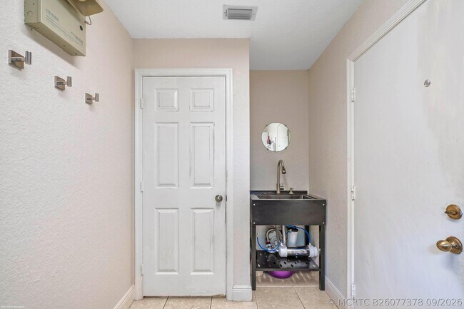 Building Photo - 3848 Miramontes Cir