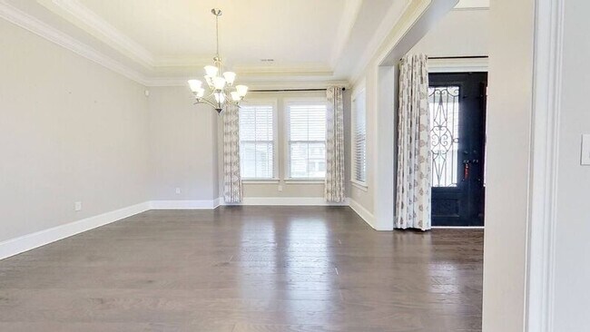 Building Photo - 1225 Ladera Dr