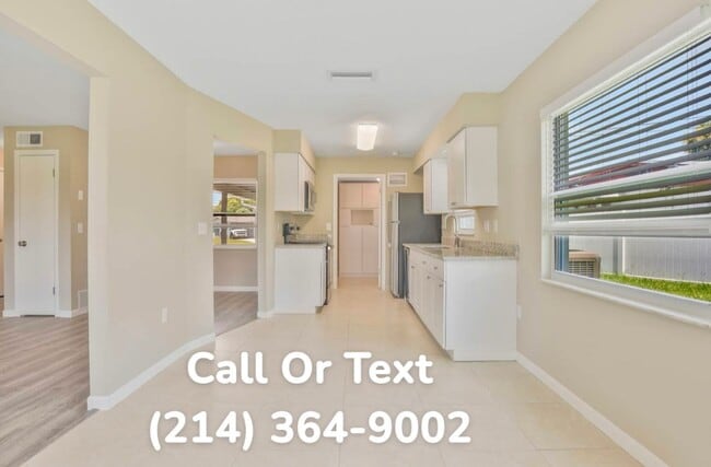 Building Photo - 6715 Precourt Dr