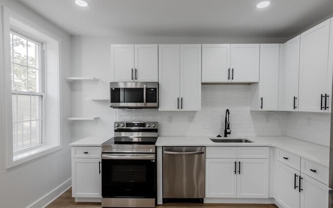 Foto del edificio - 1801 Otis St NE